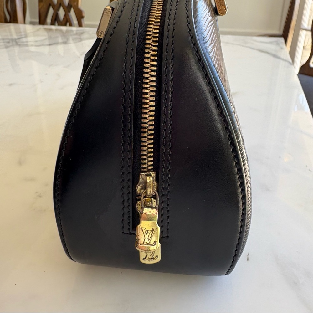 Louis Vuitton Epi Jasmin Tote and Wallet Set - Picture 13 of 13